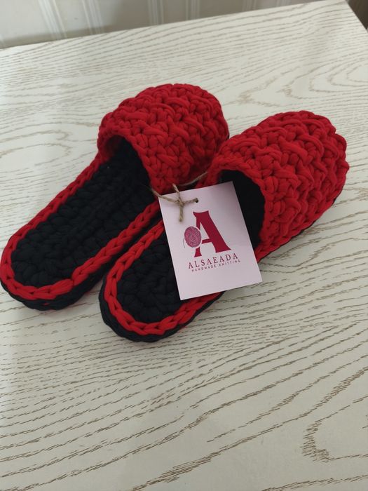 Домашние тапочки, вязанная тапочка ручной работы