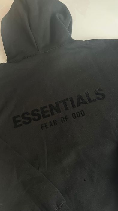 Памучен Essentials черен сет- суичер и панталон. Размери S и M.
