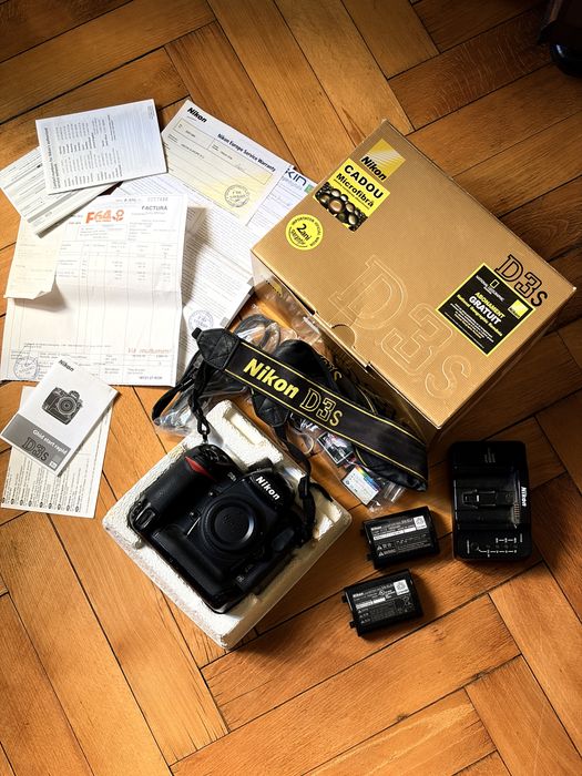 Nikon D3s full box, unic proprietar, facturi, 2x baterii + carduri