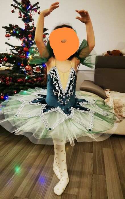 Costum copii fete balet/dans mărimea 4-6 ani / 104-116 serbări craciun