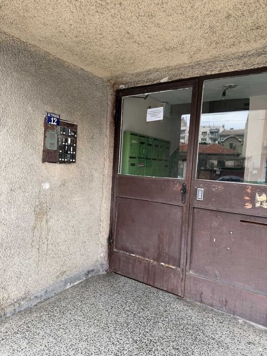 СОБСТВЕНИК продава 2-стаен апартамент в Пазарджик