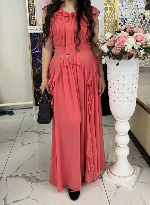 Платье, почти новое, размер 44