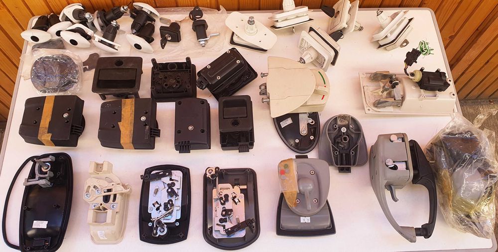 Incuietoare rulota, autorulota, broasca, yala ,accesorii ,etc