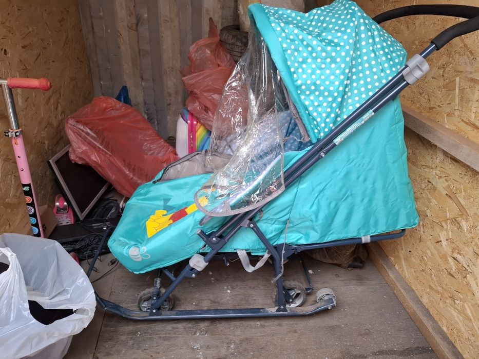 Продам санки коляска