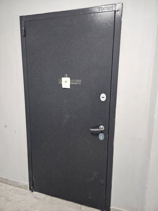 Продам дверь новая