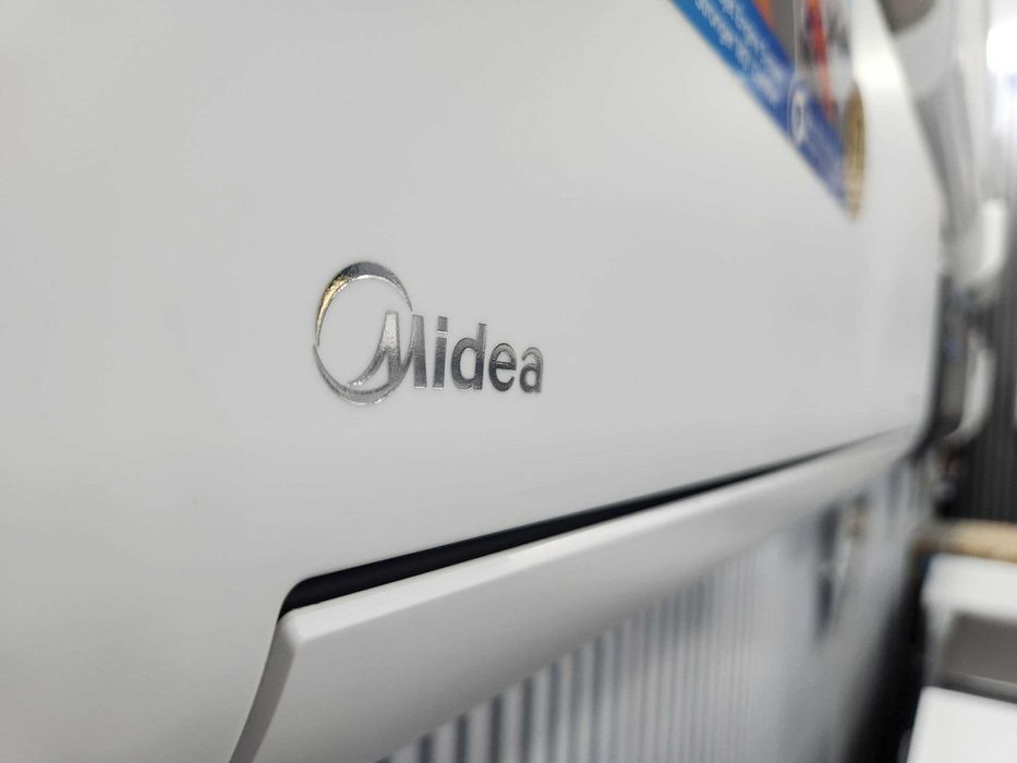 Кондиционер Midea ALBA Pro 7 (Инвертор + AI + Wi-Fi)