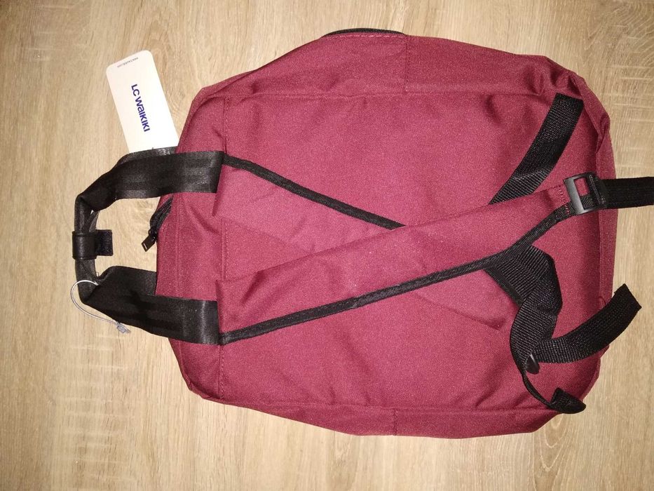 Нови спортни раници LC WAIKIKI