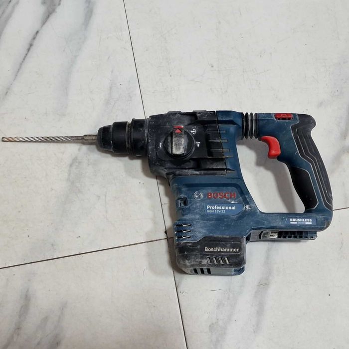 Перфоратор Bosch GBH 18V-22