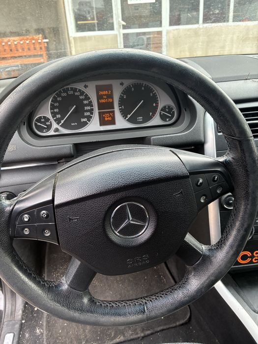 Mercedes B/Мерцедес Б 2006 г. На части