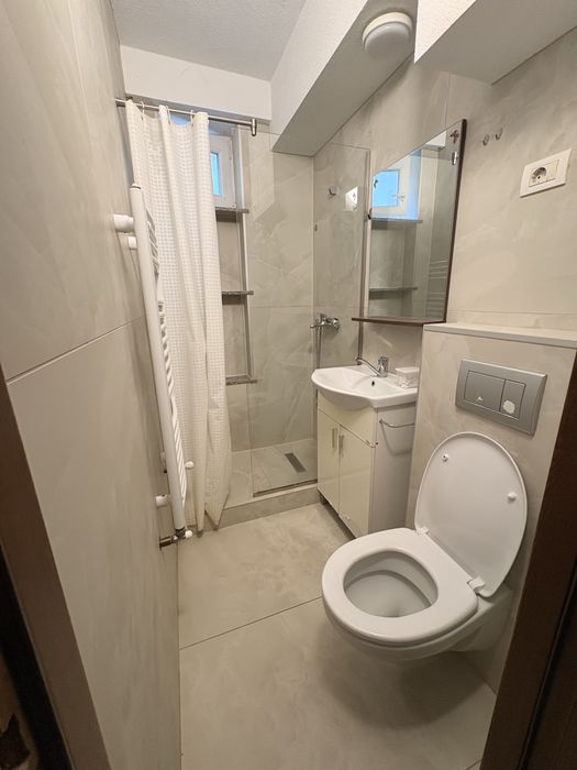 Apartament de închiriat