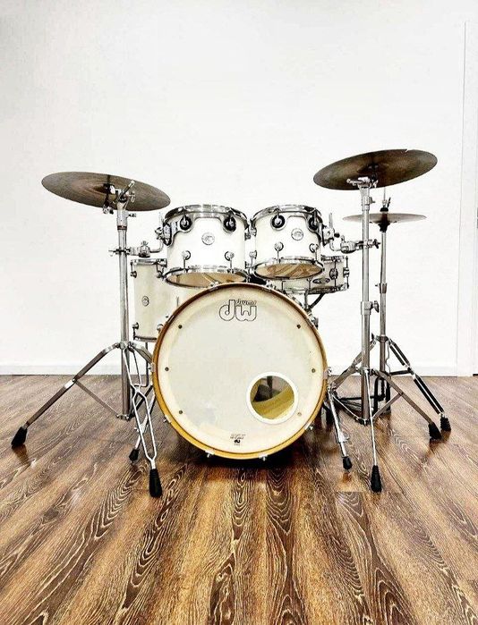 Original DW drums.SOTILADI.Zvuklari zo'r.