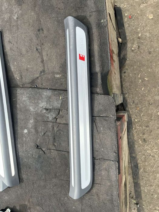 Лайсни интериорни под врати Audi Q3 Sline комплект Ауди Кю3 8U