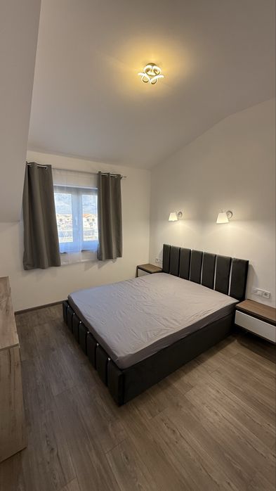 Inchiriez apartament 3 camere Sanpetru