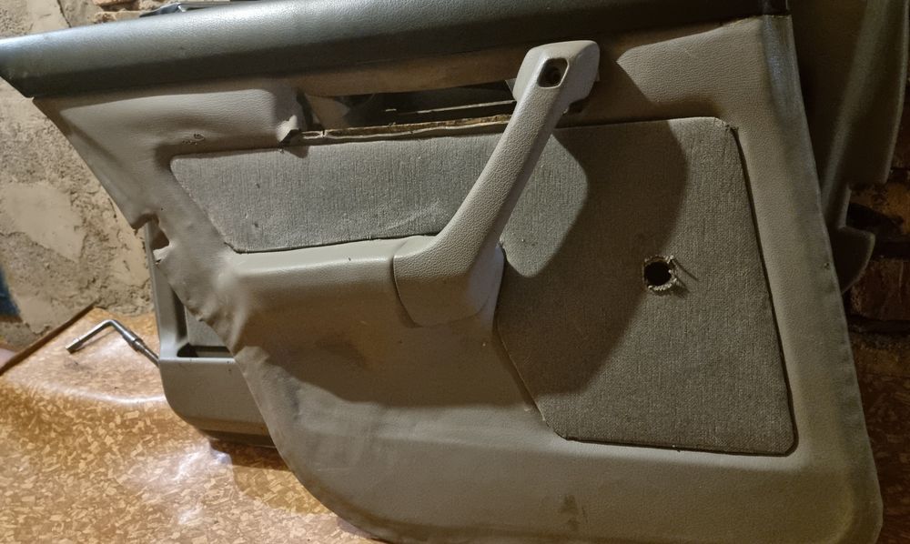 Дверные карты bmw e34