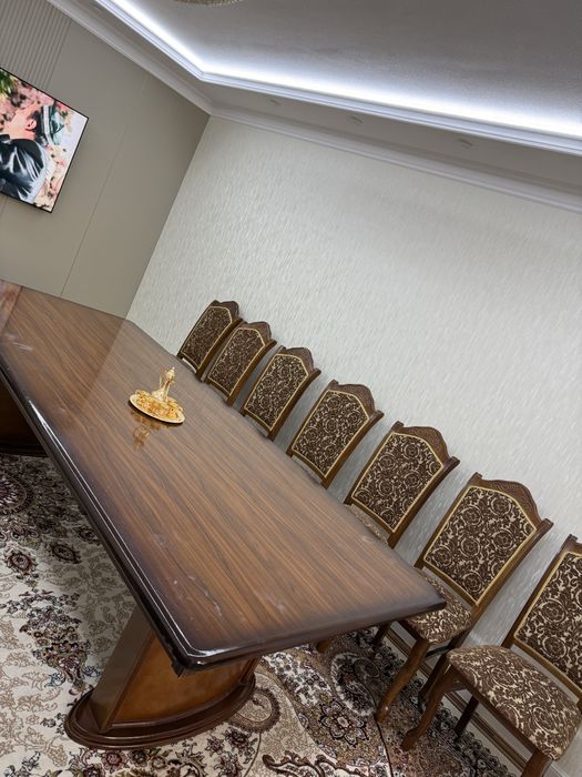 Комплект стол с 12 стульями