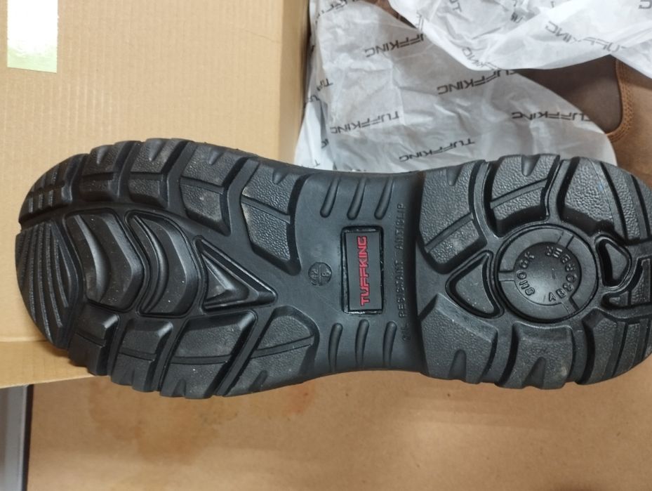 Продам летние сапоги