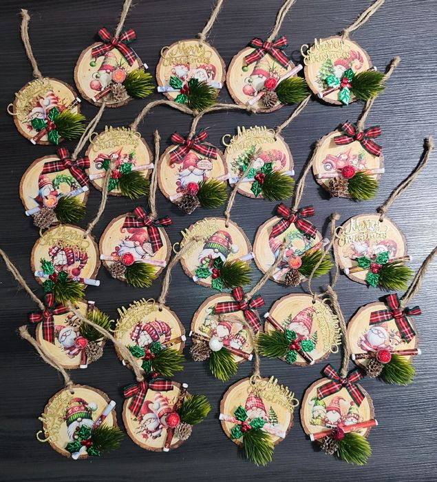 Коледни венци/Елхи с мъх/висулки за закачане/ късметчета