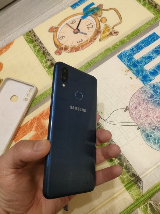 Самсунг А10с хорошем состоянии