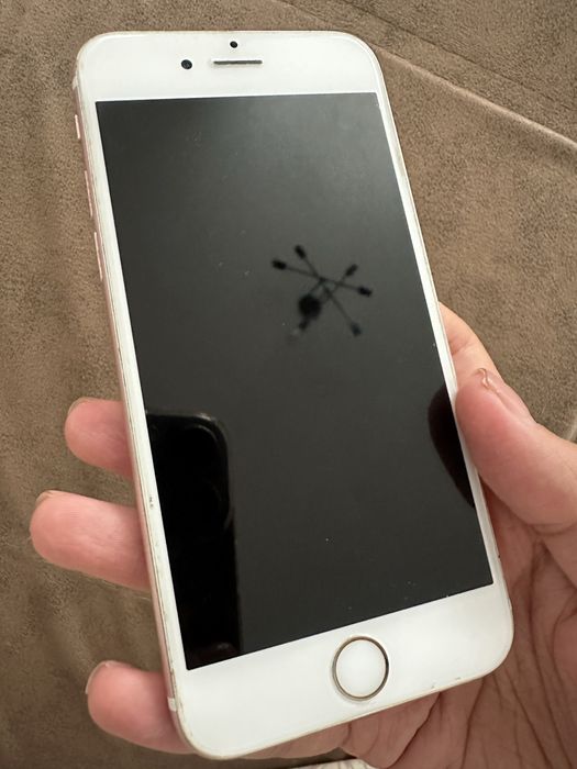 Продам айфон в розовом цвете 6s