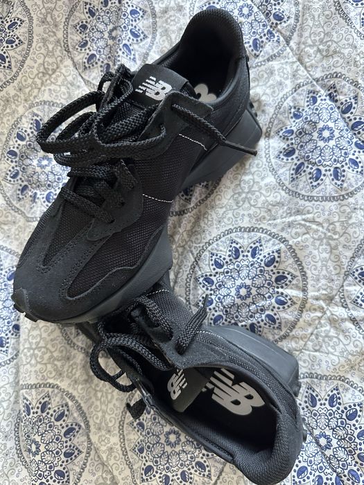 Adidasi New Balance 327