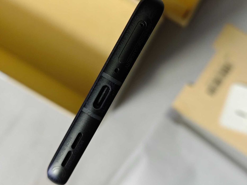 Motorola Edge 50 Pro 12/512 С Гаранция 20 месеца