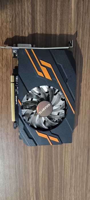 Видеокарта 1030 2gb продам