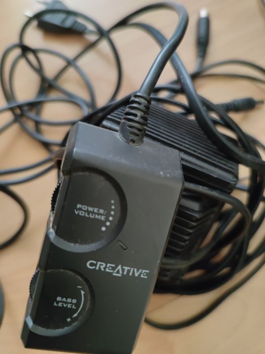 Тонколони за компютър Креатив и система  сд и касета Голд Стар