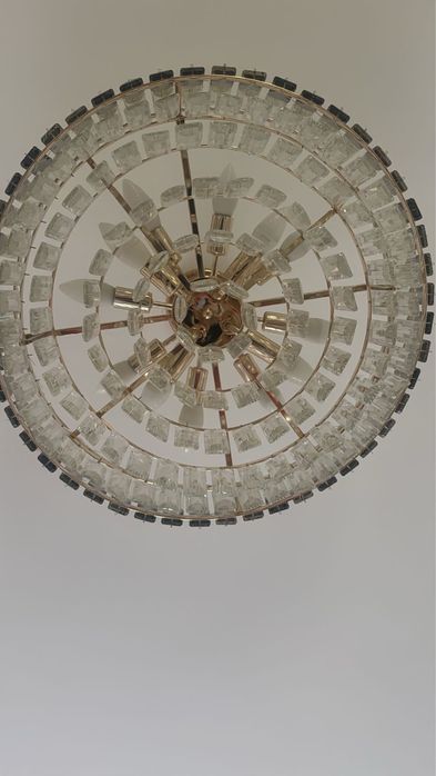 люстра большая продается