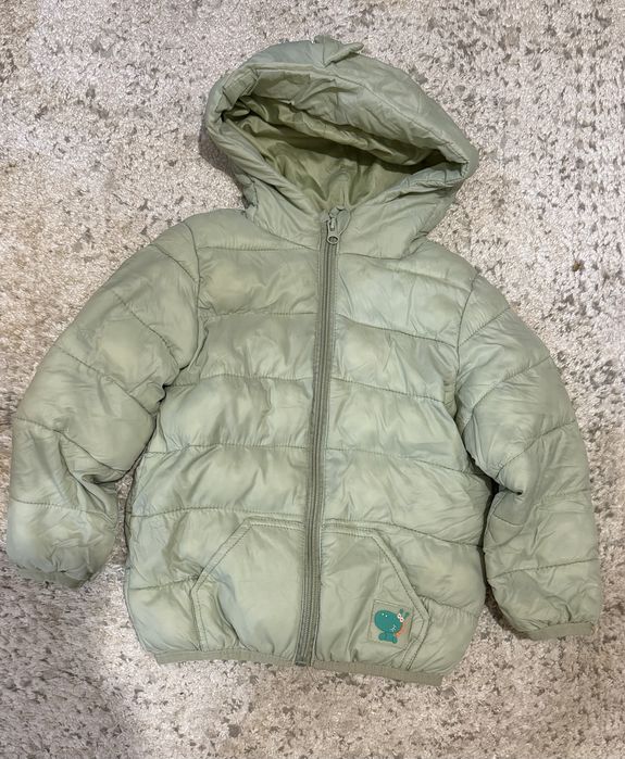 Продам детские куртки