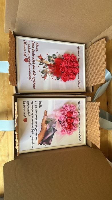 Ръчно изработена 3Д рамка с вечни рози подходяща за различни празници