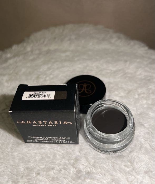 Pomada Anastasia Ash Brown