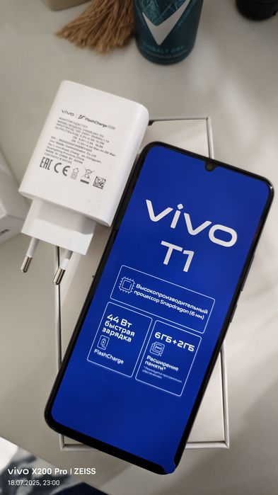 Продам виво т1  6/128