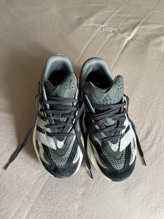 Кроссовки Adidas