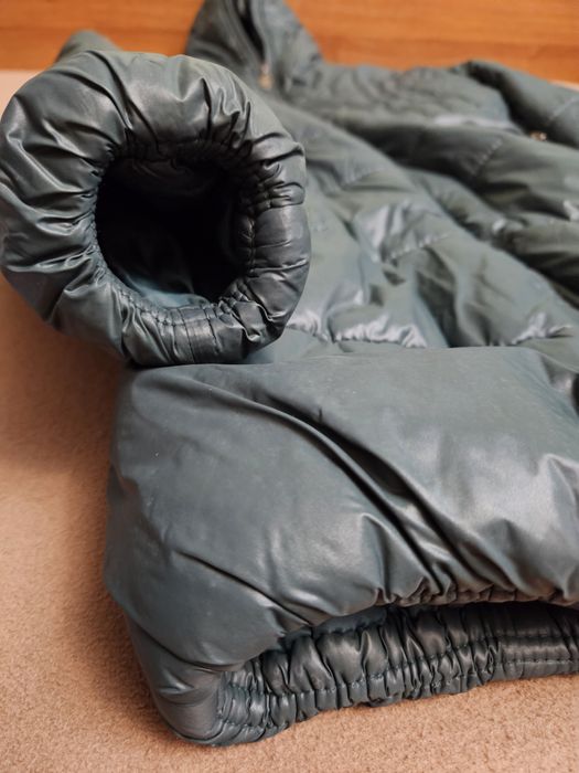 Тъмно зелено яке