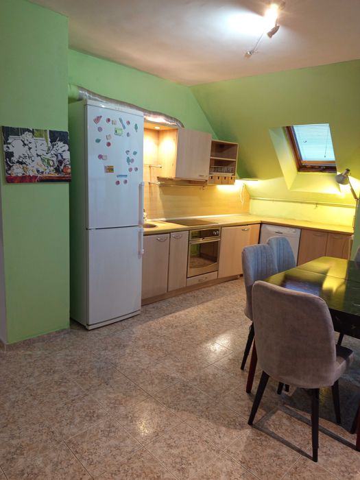 Дава се под наем Двустаен апартамент в Варна, Център - 80 кв.м за 663 € - Снимка #4