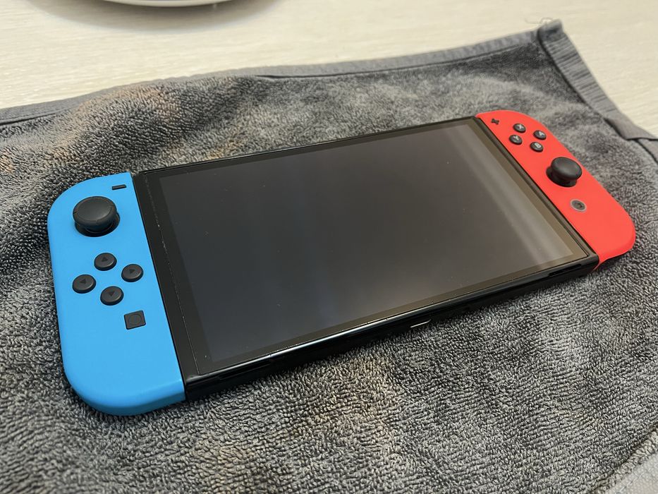 Nintendo Switch Oled / 64gb / НЕ прошитый
