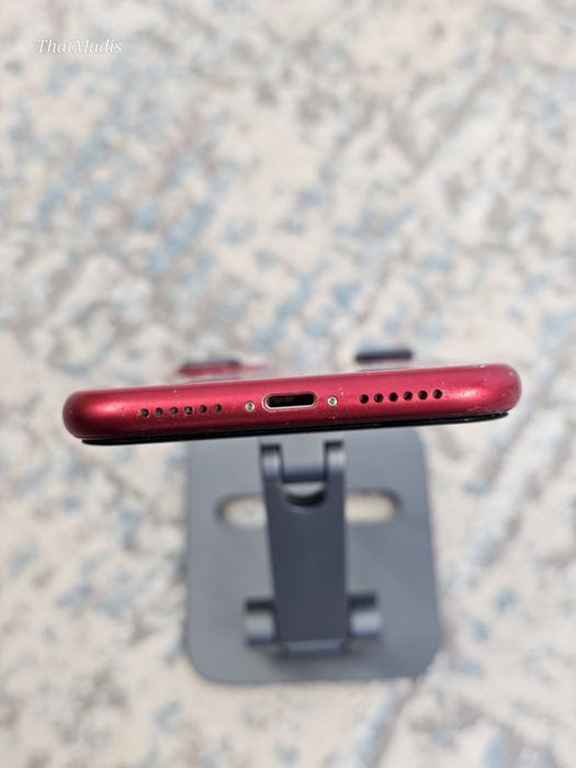 IPhone 11, 64 гигабайт