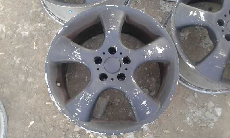 Продам оригинальные легкосплавные диски