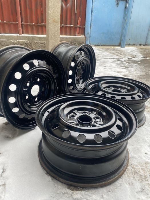 Камри колпак сатылады дискасымен