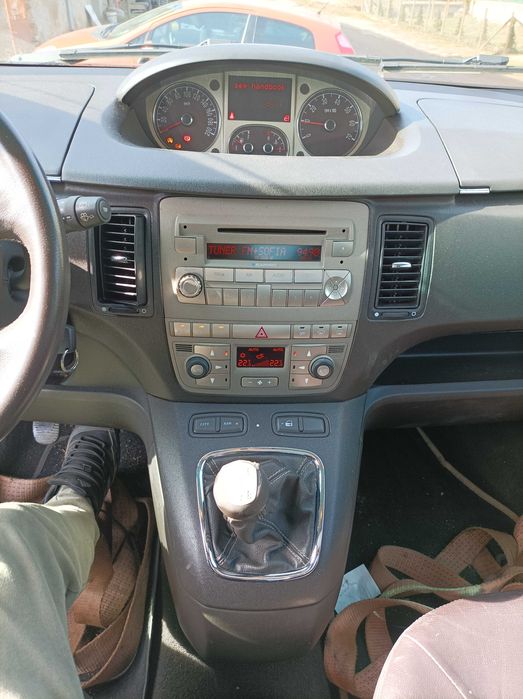 Lancia musa на части