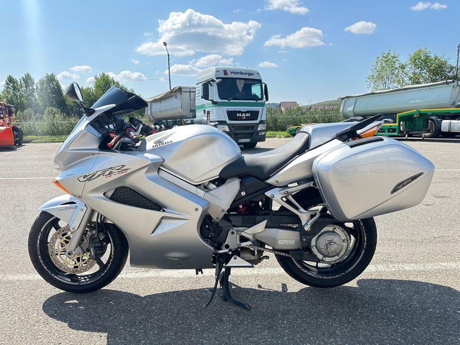 Vand Honda VFR V4