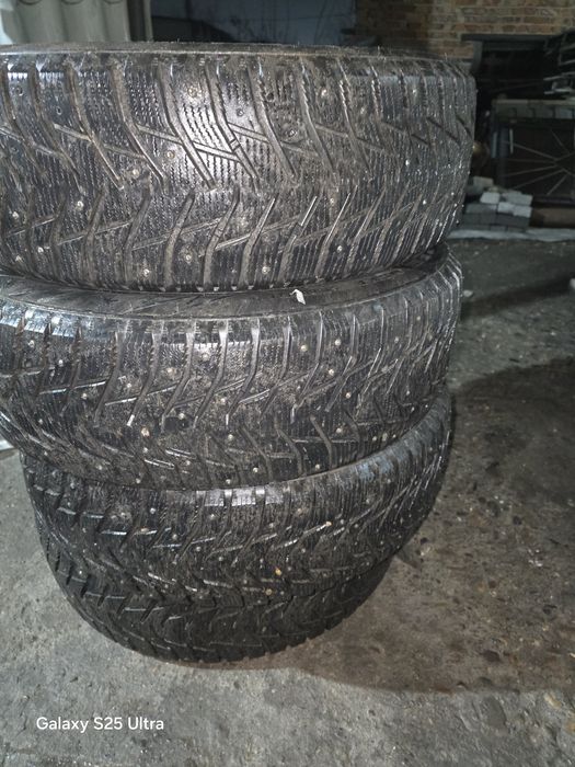 Продам зимние шины