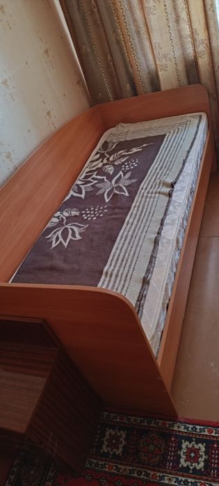 Продам кровать б/у
