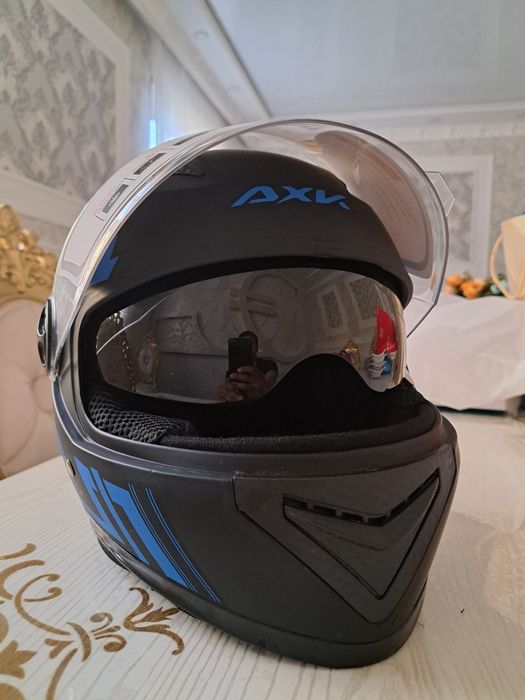 Мотошлемы, каска