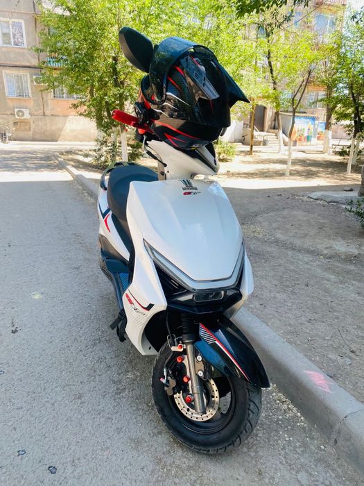 Продам скутер/мопед м12