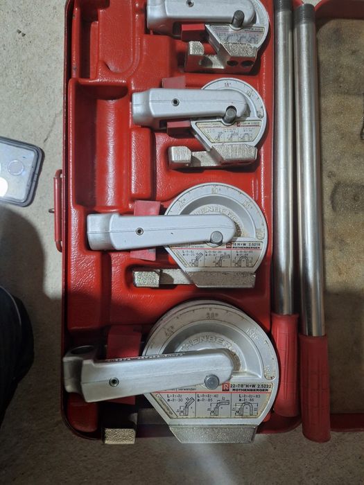 Presa manuala de indoit teava