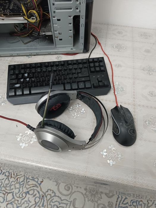 Отличный Компьютер для игр и офиса. Мышка+ клавиатура + наушники