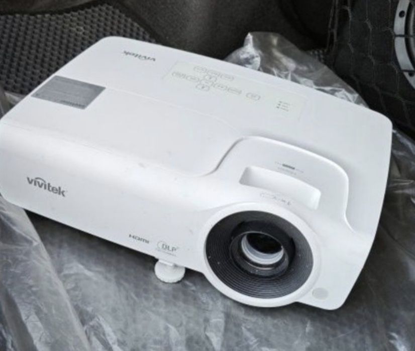 Продам проектор в идеальном состоянии