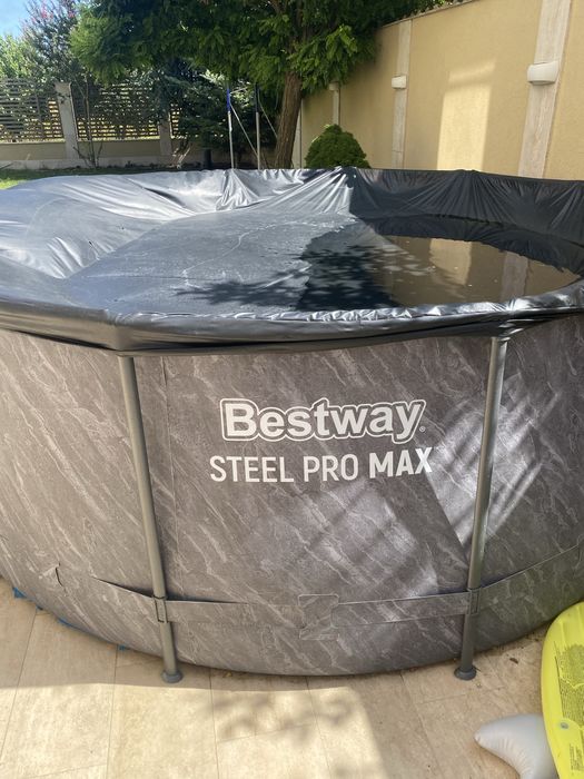 Piscina de o luna cumparata!