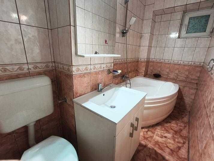 Apartament extraordinar de inchiriat, doua camere, zona centrala.
